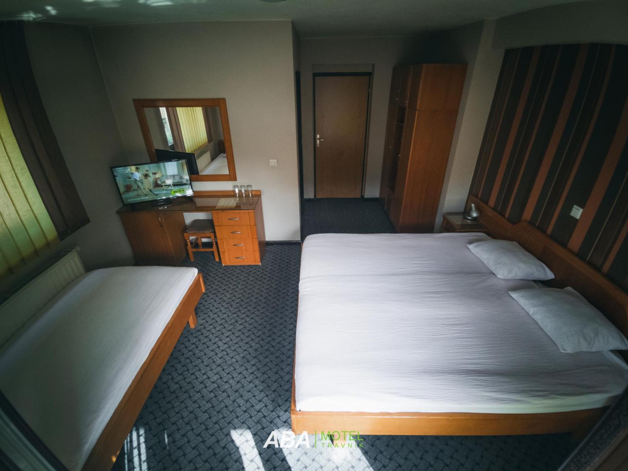 Garni Motel Aba Travnik Eksteriør billede