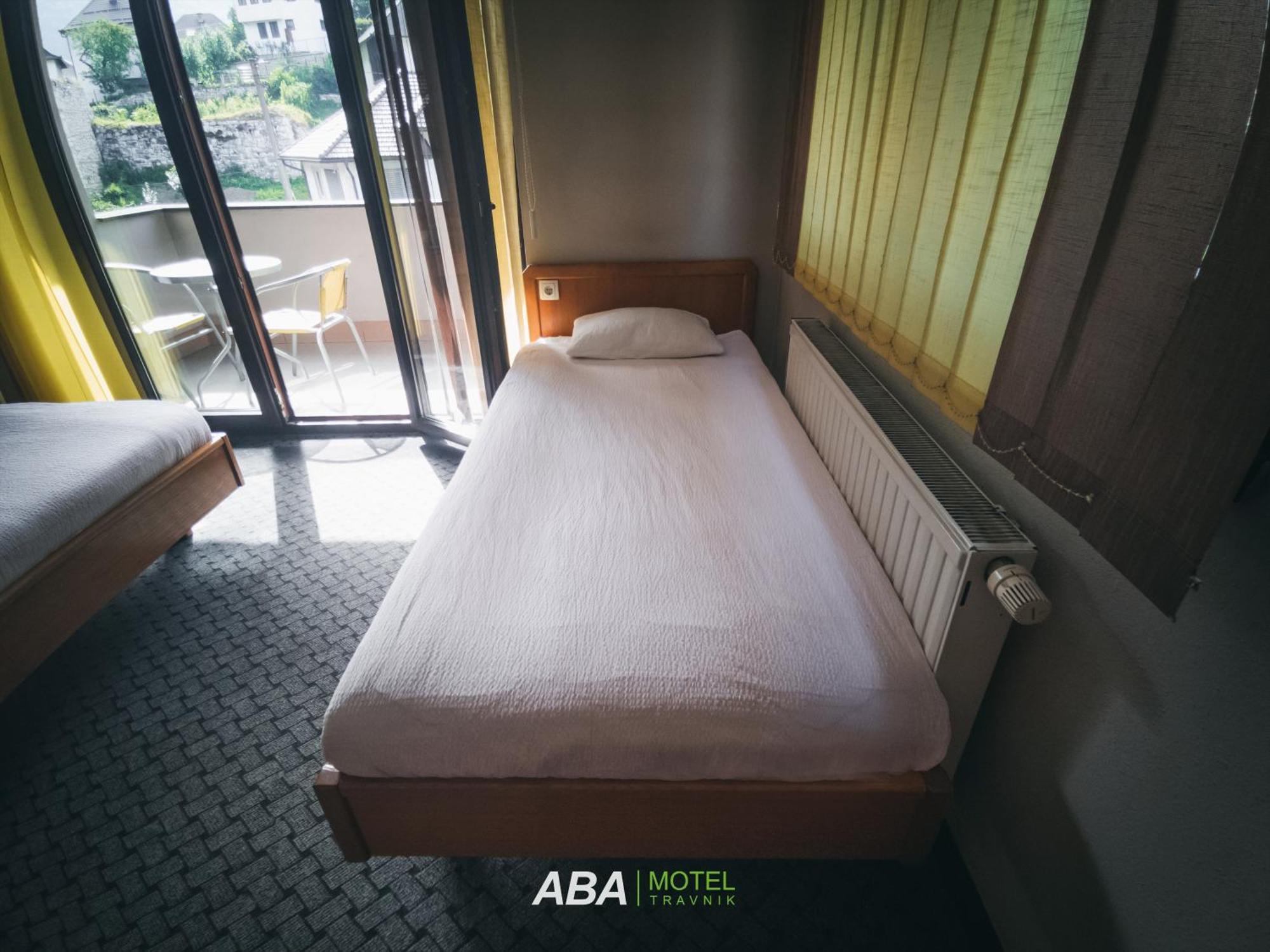 Garni Motel Aba Travnik Eksteriør billede