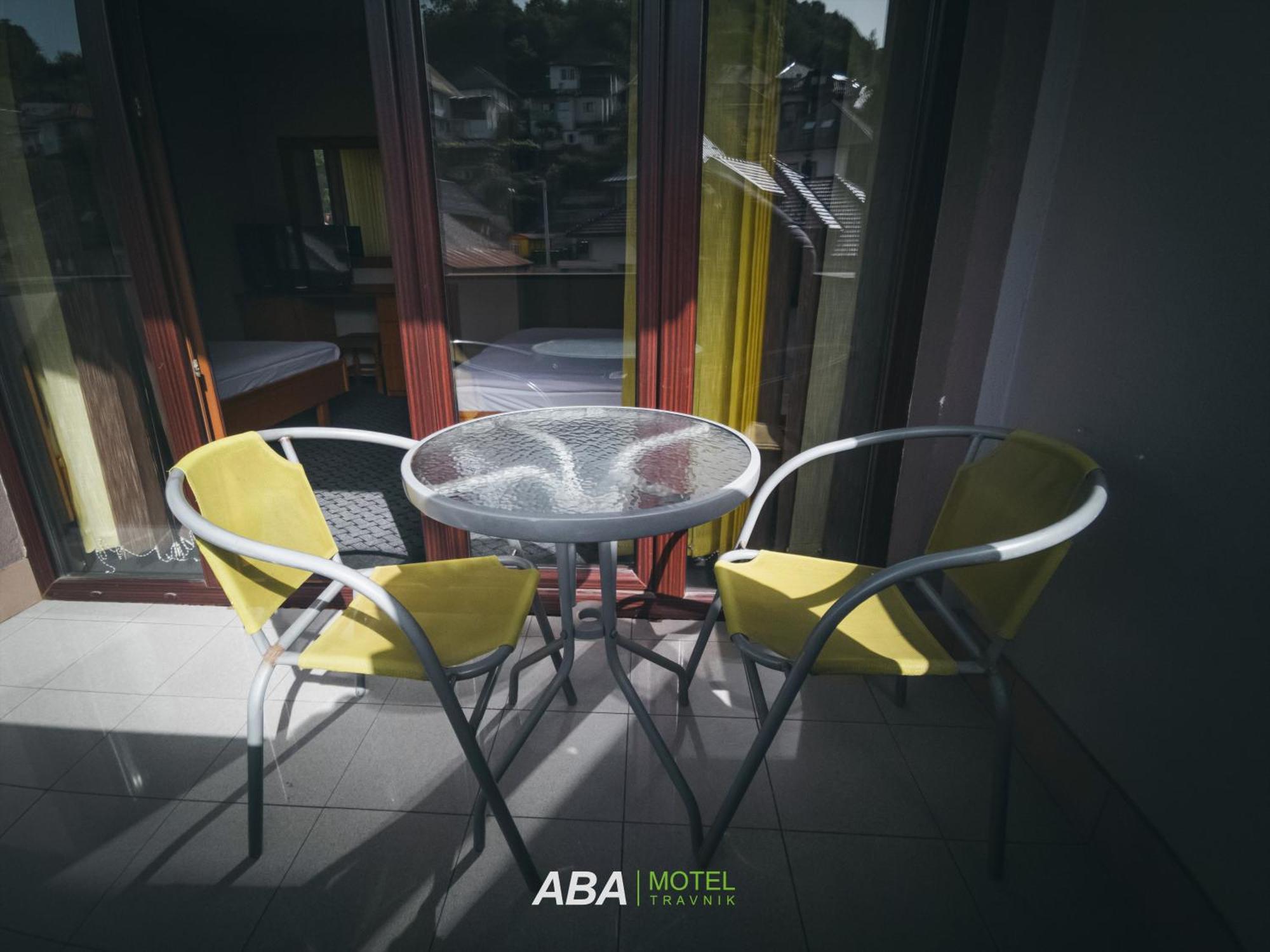 Garni Motel Aba Travnik Eksteriør billede