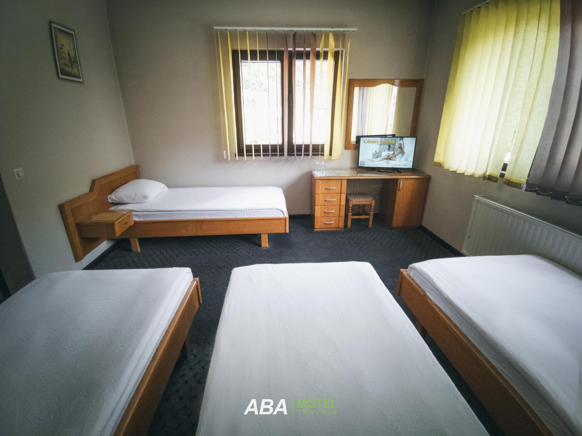 Garni Motel Aba Travnik Eksteriør billede