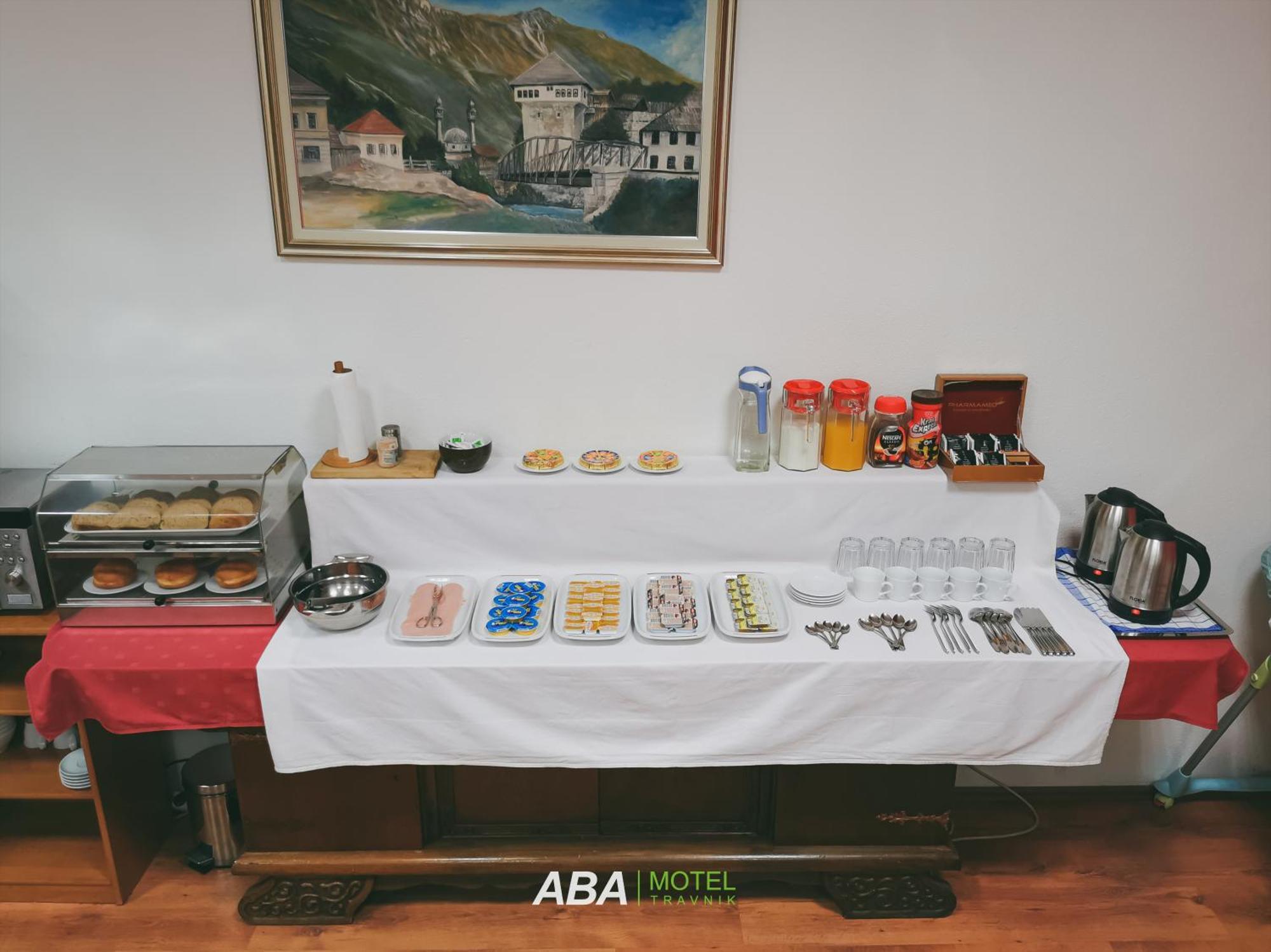 Garni Motel Aba Travnik Eksteriør billede